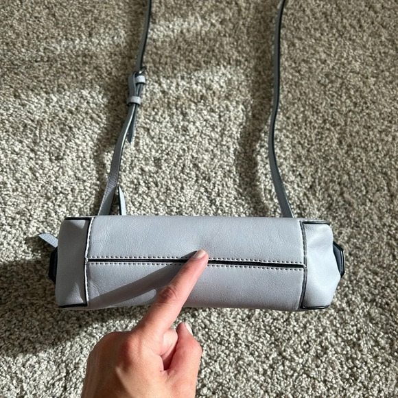 Simply vera Vera wang crossbody bag - Picture 2 of 7